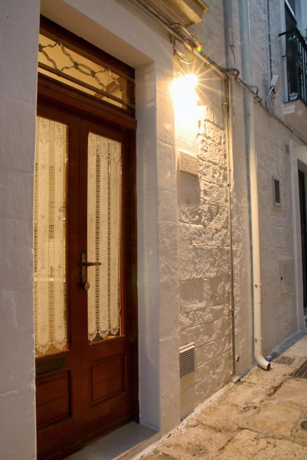 Casetta Nel Centro Storico Di Cisternino Exterior foto
